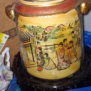 Antique Satsuma Japanese piece